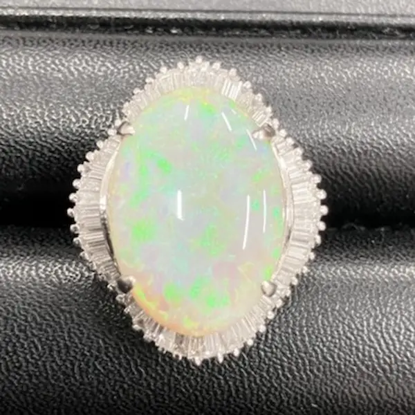 オパール　8.82ct