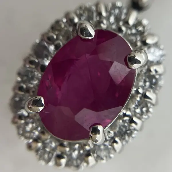 ルビー　0.84ct