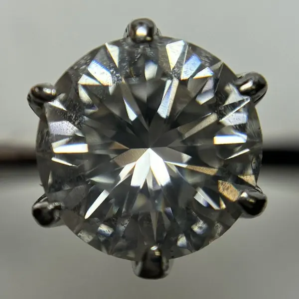 ダイヤ　1.05ct