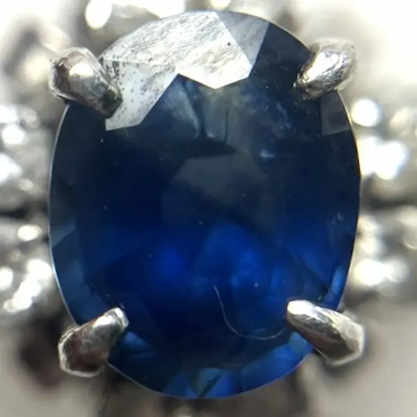 サファイア　0.79ct