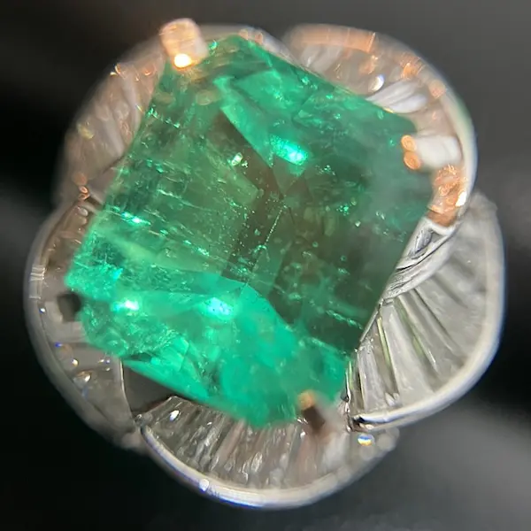 エメラルド　2.53ct