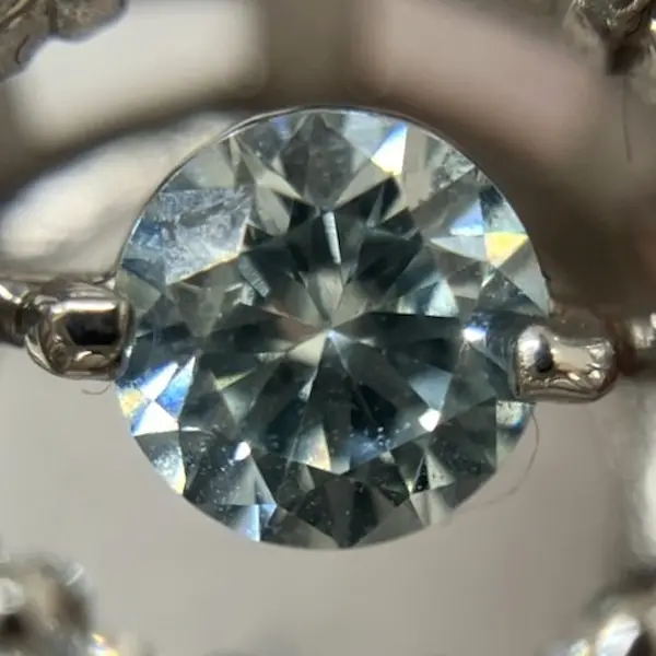 ダイヤ　0.306ct