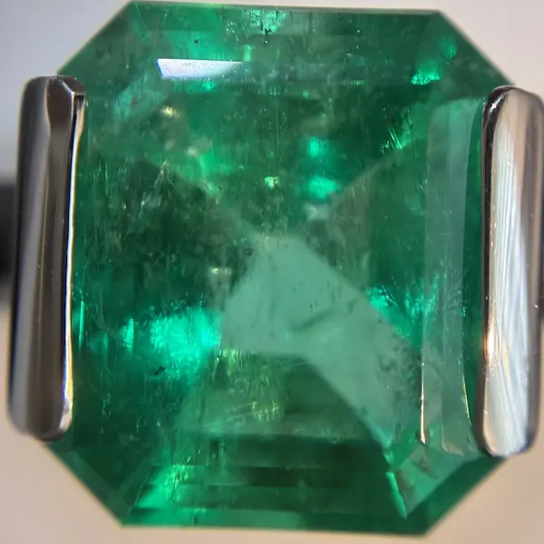 エメラルド　6.96ct