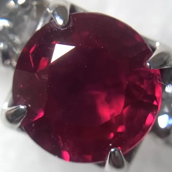 ルビー　0.54ct