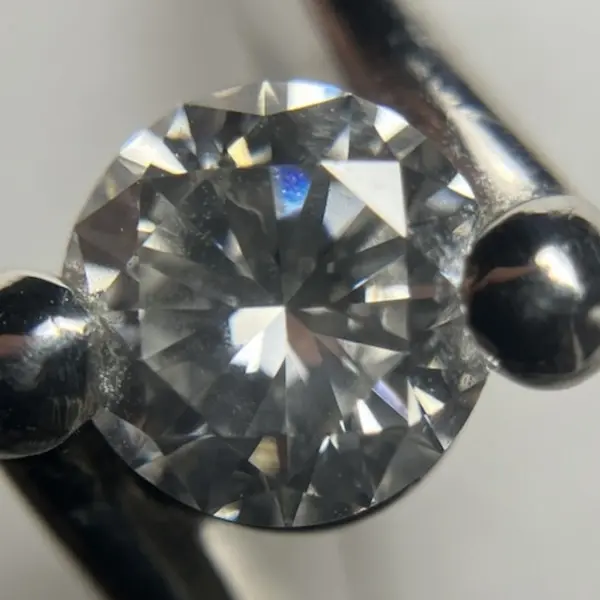 ダイヤ　0.75ct