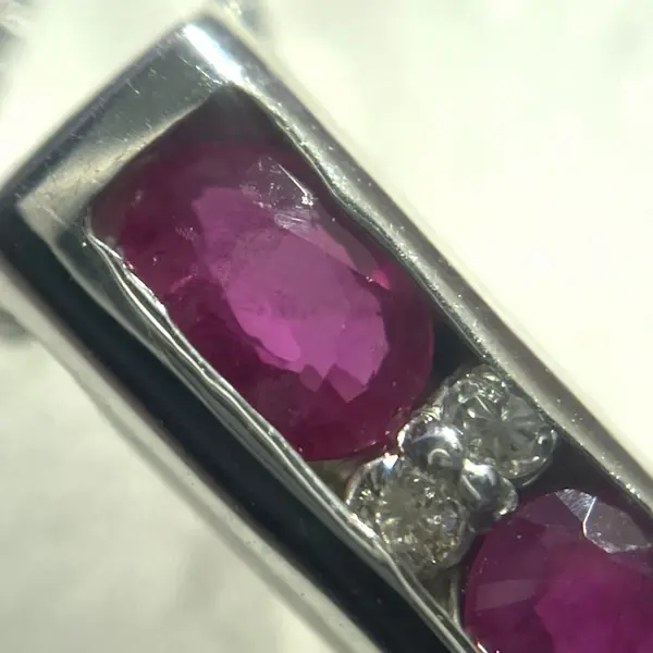 ルビー　0.6ct