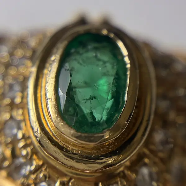 エメラルド　1.24ct