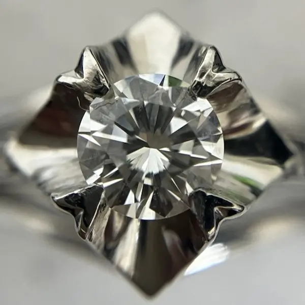 ダイヤ　0.27ct