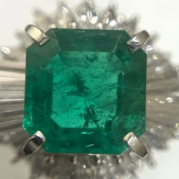 エメラルド　1.89ct