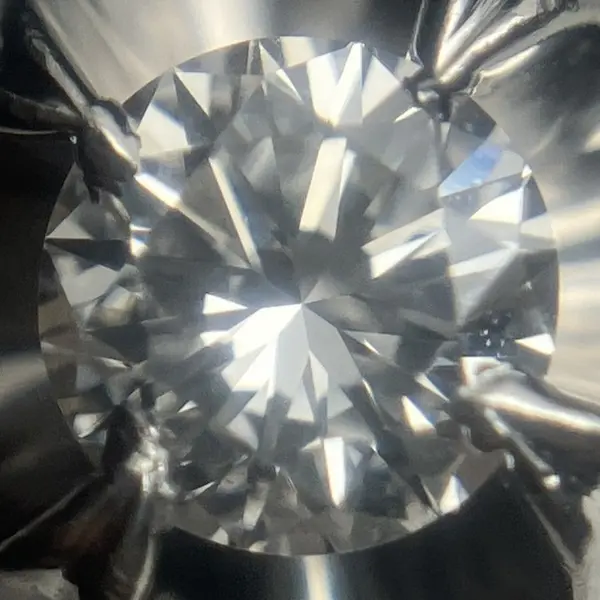 ダイヤ　0.22ct