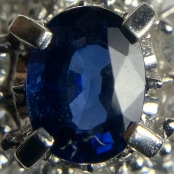 サファイア　0.55ct