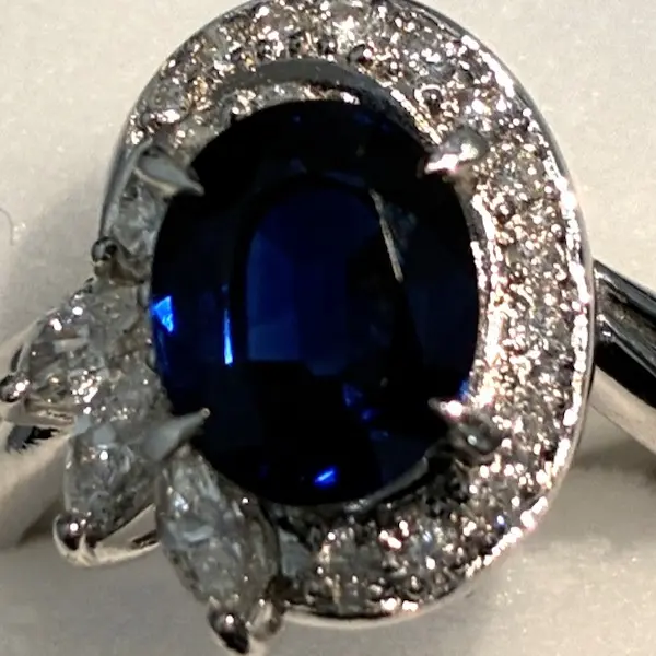 サファイア　2.28ct