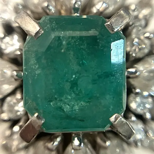 エメラルド　1.26ct
