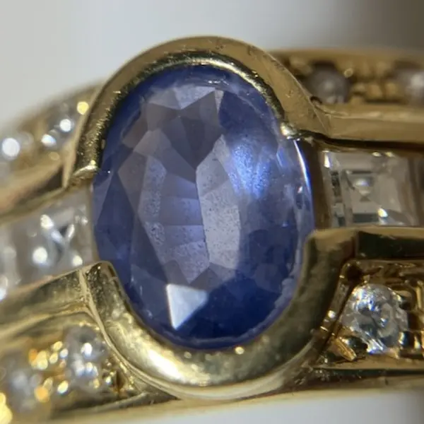 サファイア　0.73ct