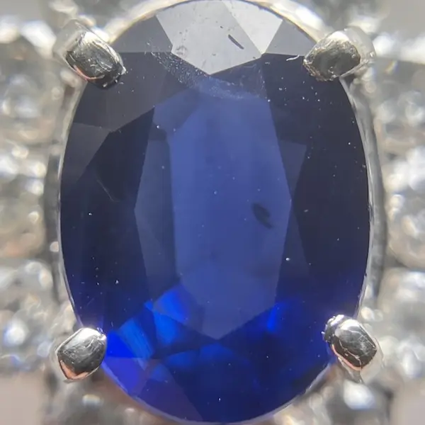 サファイア　0.92ct
