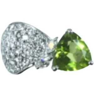 K18WG ペリドット・ダイヤモンド リング 2.79 ct 0.96 ct