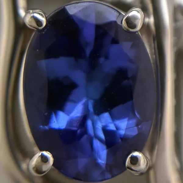 タンザナイト　0.96ct