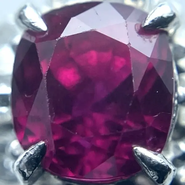 ルビー　0.74ct