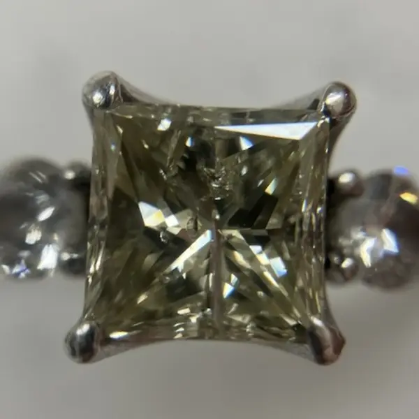 ダイヤ　1.589ct