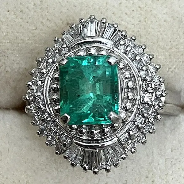 エメラルド　1.411ct