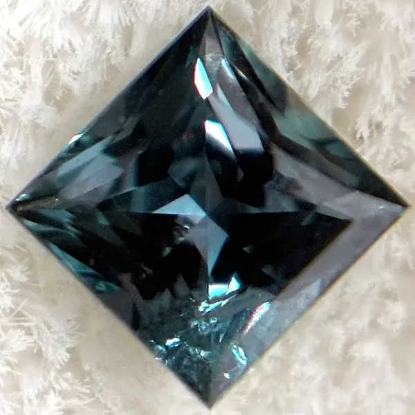 アレキサンドライト　0.3ct