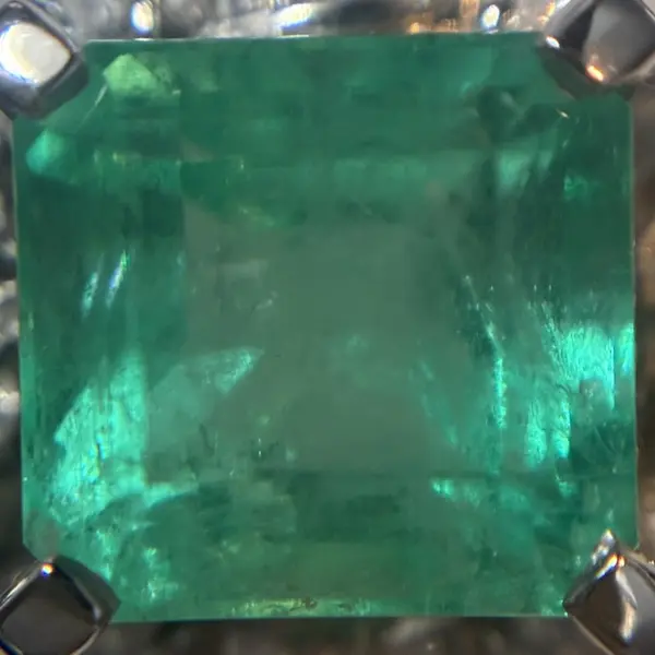 エメラルド　2.75ct