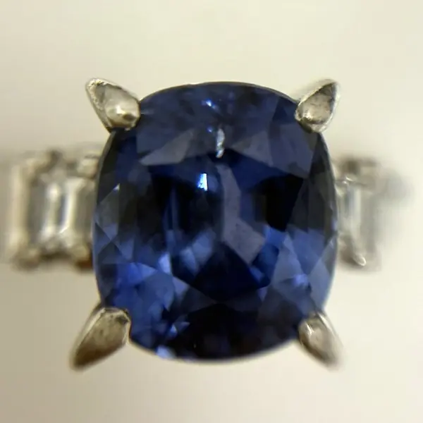 サファイア　3.33ct