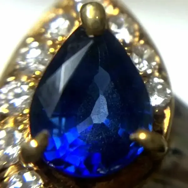 サファイア　0.64ct
