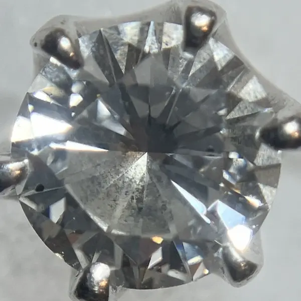 ダイヤ　0.32ct