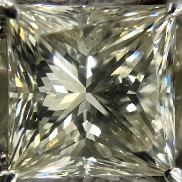 イエローダイヤ　2.002ct