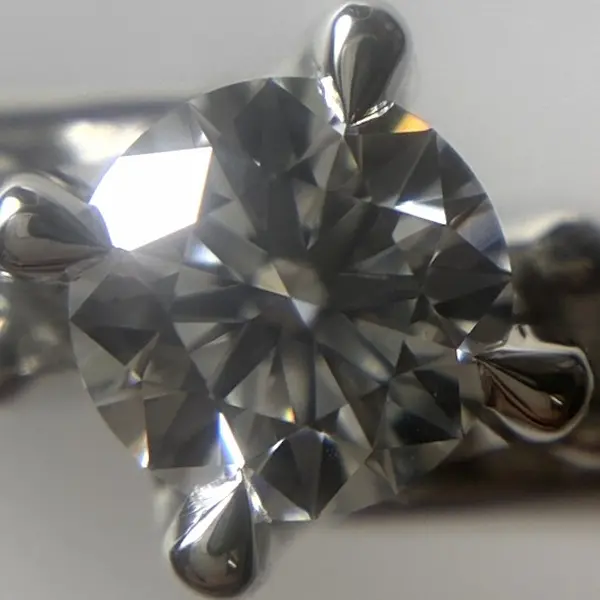 ダイヤ　0.185ct