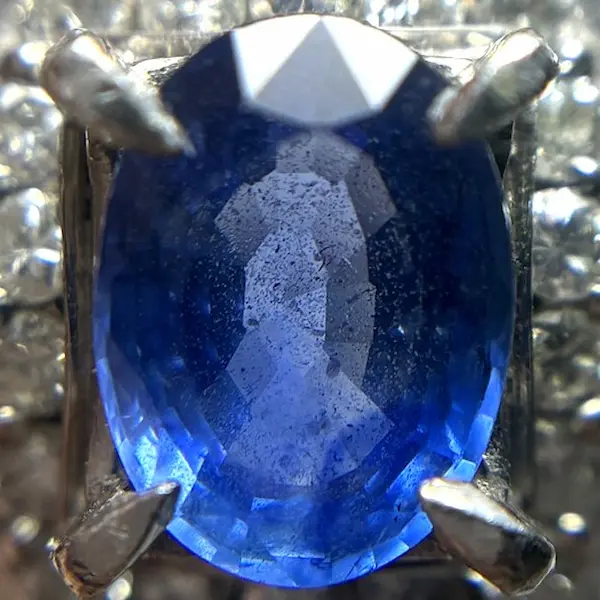サファイア　0.92ct
