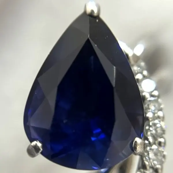 サファイア　3.19ct