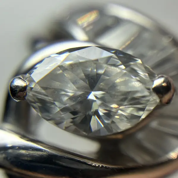 ダイヤ　0.777ct