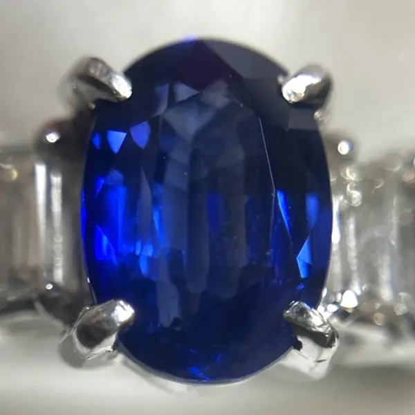 サファイア　1.1ct