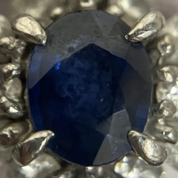 サファイア　0.54ct