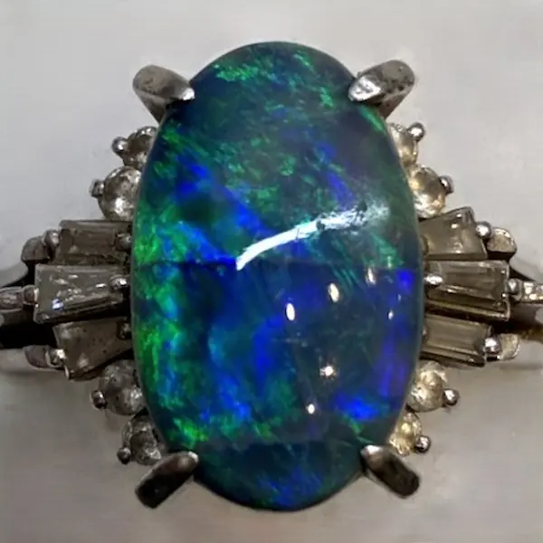 オパール　3.38ct