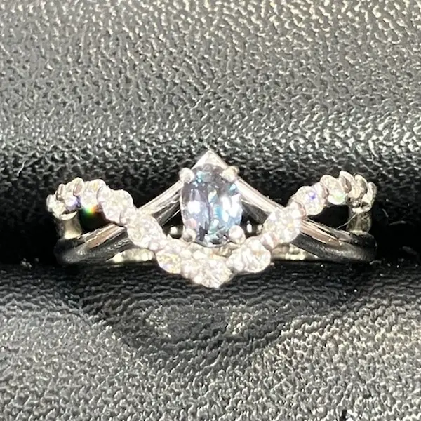 アレキサンドライト　0.23ct