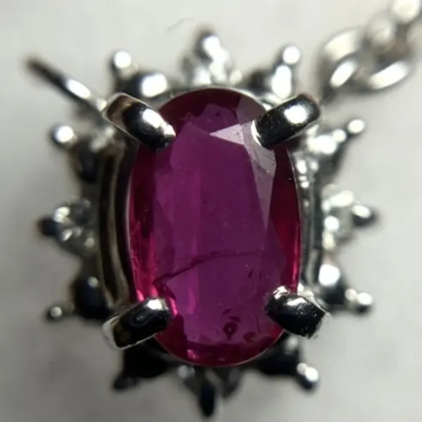 ルビー　0.44ct