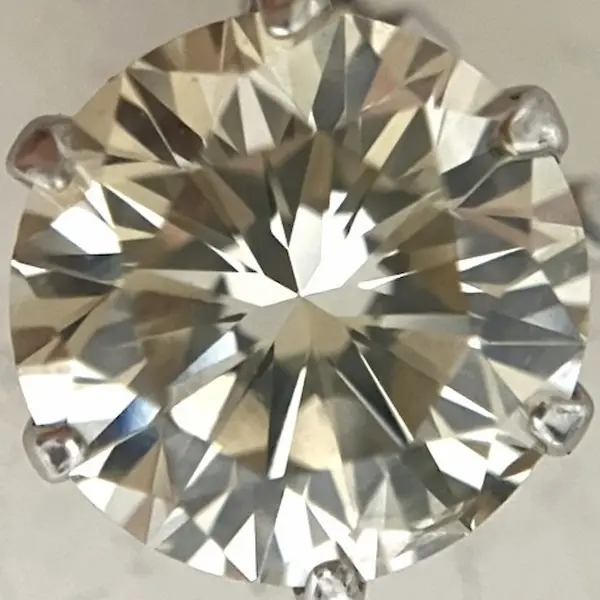ブラウンダイヤ　0.757ct