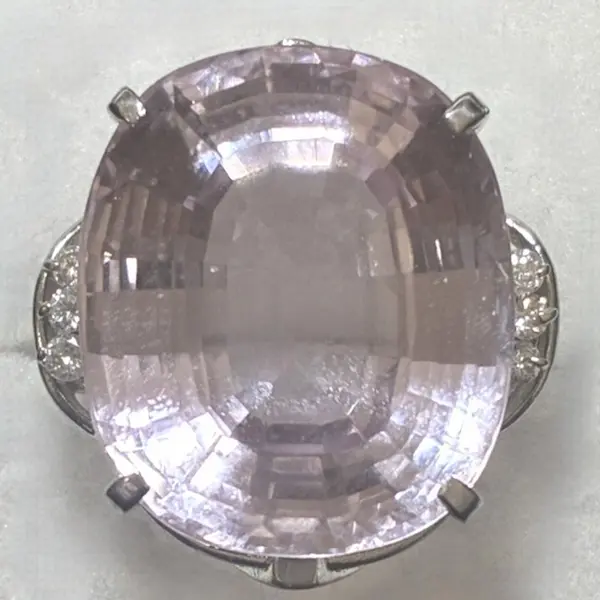 クンツァイト　23.46ct