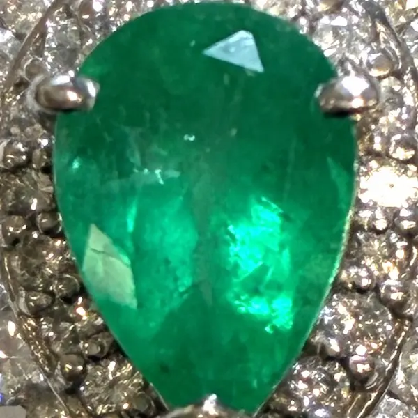 エメラルド　1.35ct