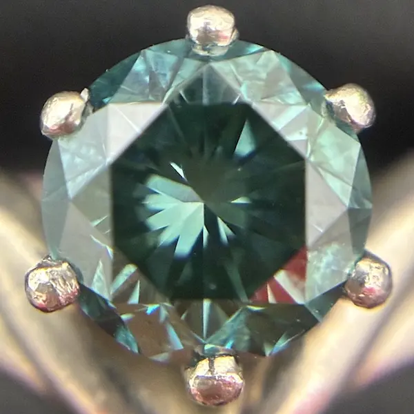 ダイヤ　1.069ct