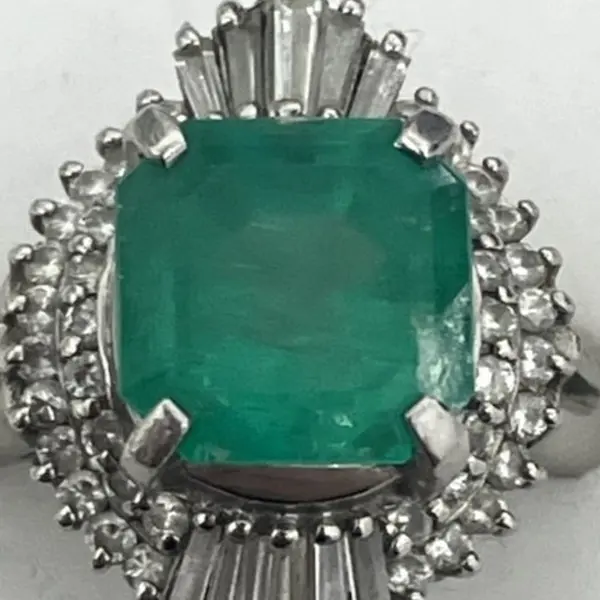 エメラルド　2.93ct