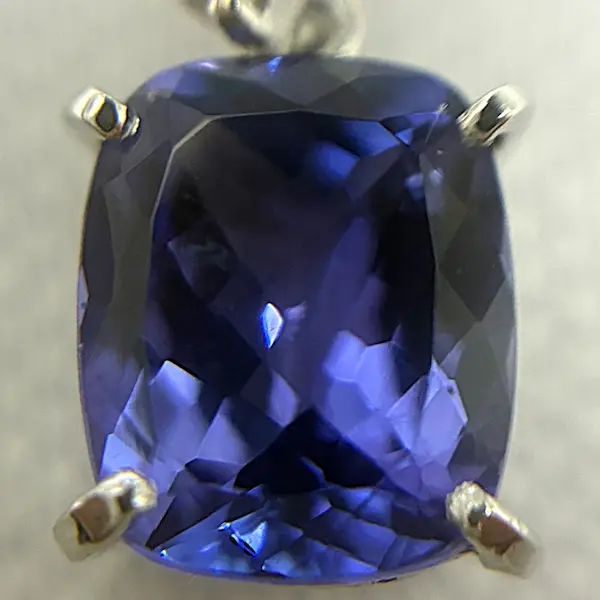 タンザナイト　1.86ct