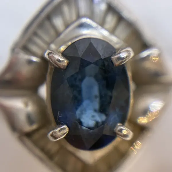 サファイア　1.23ct