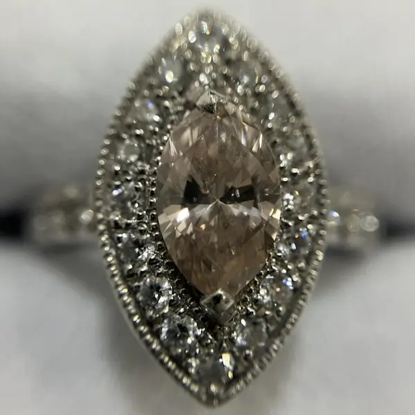 ピンクダイヤ　0.927ct