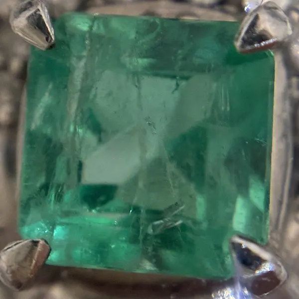 エメラルド　1ct