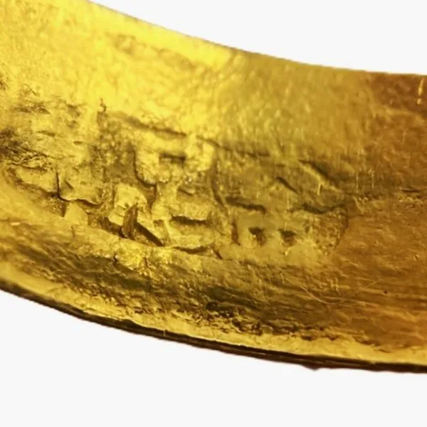中国・香港の18K刻印の例