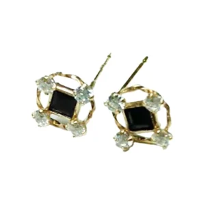 ピアス
